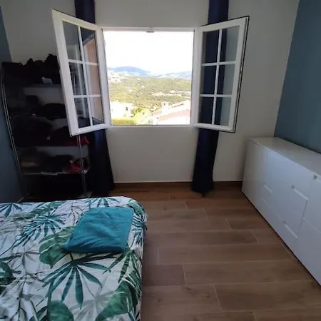 Magnifique Avec Superbe Vue Mer Sur Agosta